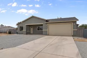 13139 W Tuckey Ln, Glendale, AZ 85307 - Photo 2
