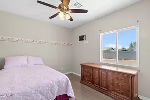 13139 W Tuckey Ln, Glendale, AZ 85307 - Photo 16