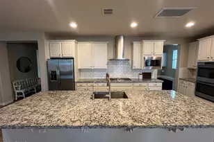 22017 N 97th Dr, Peoria, AZ 85383 - Photo 8