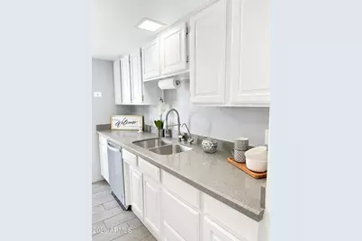 207 W Clarendon Avenue #2B, Phoenix, AZ 85013 - Photo 8