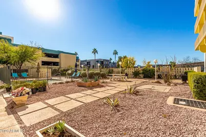 207 W Clarendon Avenue #2B, Phoenix, AZ 85013 - Photo 18