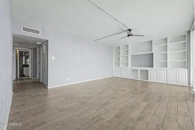 207 W Clarendon Avenue #2B, Phoenix, AZ 85013 - Photo 1