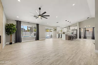 7948 W Pershing Avenue, Peoria, AZ 85381 - Photo 4
