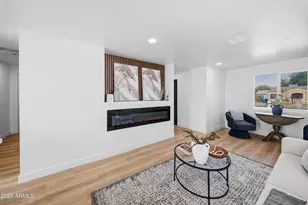 934 S Pioneer St, Mesa, AZ 85204 - Photo 6