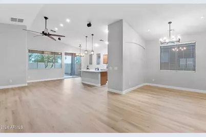 10361 W Foothill Drive, Peoria, AZ 85383 - Photo 4