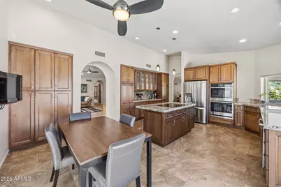 9886 E Cinnabar Avenue, Scottsdale, AZ 85258 - Photo 16