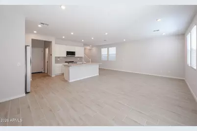 17356 W Villa Hermosa Lane, Surprise, AZ 85387 - Photo 4
