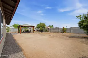 4108 E Sunland Ave, Phoenix, AZ 85040 - Photo 32