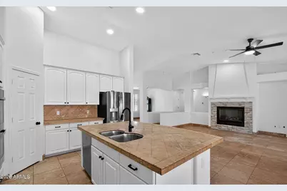 7742 E Los Gatos Drive, Scottsdale, AZ 85255 - Photo 14