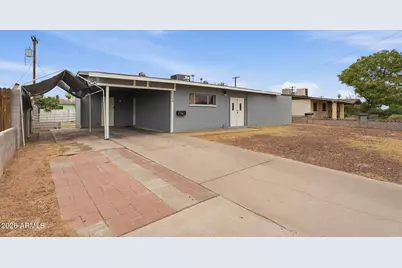 7714 W Mitchell Drive, Phoenix, AZ 85033 - Photo 2