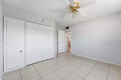 7714 W Mitchell Drive, Phoenix, AZ 85033 - Photo 10