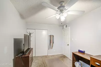 3810 N 78th Drive, Phoenix, AZ 85033 - Photo 32