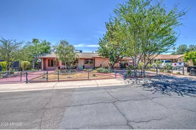 3810 N 78th Drive, Phoenix, AZ 85033 - Photo 4