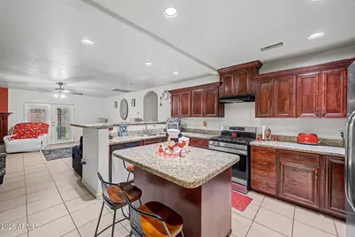 5402 W Northview Avenue, Glendale, AZ 85301 - Photo 4