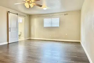 281 S California St, Chandler, AZ 85225 - Photo 10