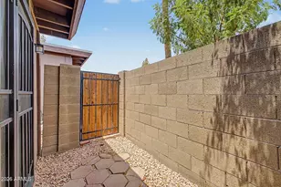 924 S Hacienda Dr, Tempe, AZ 85281 - Photo 32