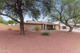 2338 E Yucca St, Phoenix, AZ 85028 - Photo 4