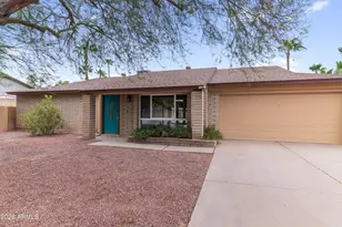 2338 E Yucca St, Phoenix, AZ 85028 - Photo 2