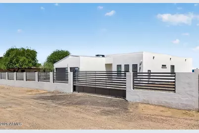 3024 W South Mountain Avenue, Laveen, AZ 85339 - Photo 2