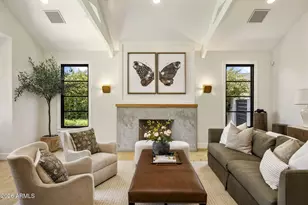 4455 E Calle Del Norte, Phoenix, AZ 85018 - Photo 2