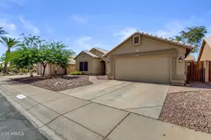 4225 E Cathedral Rock Dr, Phoenix, AZ 85044 - Photo 4