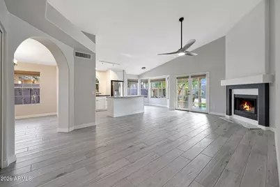 14215 N 56th Place, Scottsdale, AZ 85254 - Photo 2