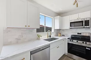 19220 N 14th St, Phoenix, AZ 85024 - Photo 14