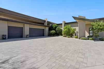 37021 N Holiday Lane, Carefree, AZ 85377 - Photo 10