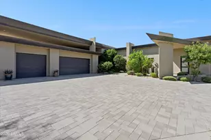 37021 N Holiday Ln, Carefree, AZ 85377 - Photo 10