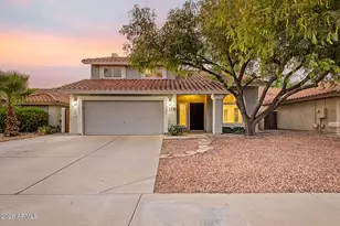 4236 E Amberwood Dr, Phoenix, AZ 85048 - Photo 1