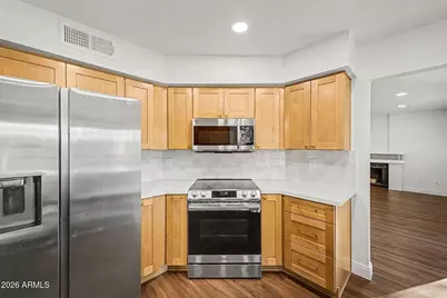4236 E Amberwood Drive, Phoenix, AZ 85048 - Photo 4