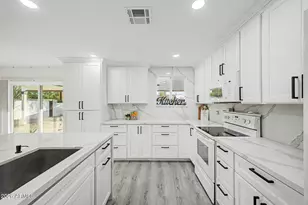 5530 N 61st Ave, Glendale, AZ 85301 - Photo 16