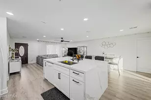 5530 N 61st Ave, Glendale, AZ 85301 - Photo 8