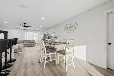 5530 N 61st Avenue, Glendale, AZ 85301 - Photo 14