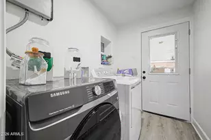 5530 N 61st Ave, Glendale, AZ 85301 - Photo 34