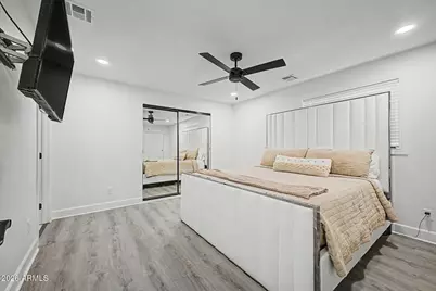 5530 N 61st Avenue, Glendale, AZ 85301 - Photo 18