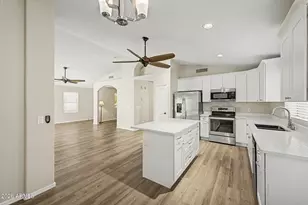 2210 E Menadota Dr, Phoenix, AZ 85024 - Photo 16