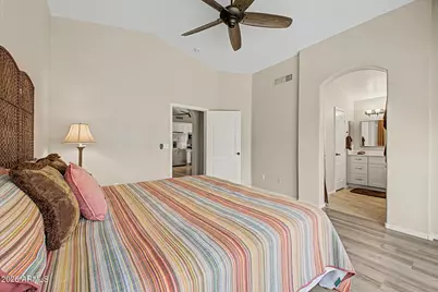 2210 E Menadota Drive, Phoenix, AZ 85024 - Photo 18