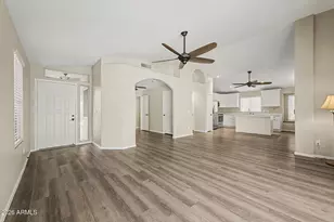 2210 E Menadota Dr, Phoenix, AZ 85024 - Photo 8