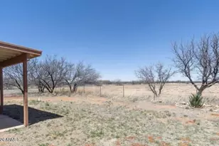 10193 E Windtalker Rd, Hereford, AZ 85615 - Photo 18