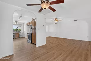 10613 W Meade Dr, Sun City, AZ 85351 - Photo 8