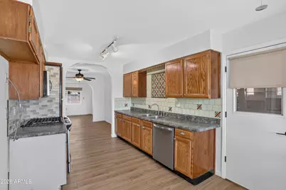 10613 W Meade Drive, Sun City, AZ 85351 - Photo 14