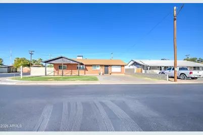6239 N 31st Drive, Phoenix, AZ 85017 - Photo 2