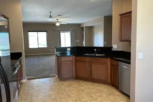 11815 W Daley Ct, Sun City, AZ 85373 - Photo 4