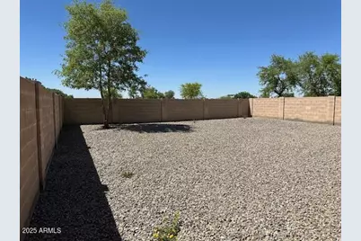 11815 W Daley Court, Sun City, AZ 85373 - Photo 12