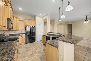 22388 N 104th Ln, Peoria, AZ 85383 - Photo 6