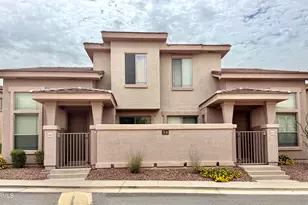 42424 N Gavilan Peak Pkwy, Anthem, AZ 85086 - Photo 2