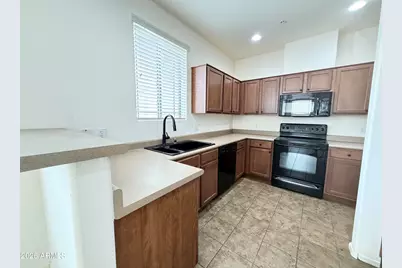 42424 N Gavilan Peak Parkway #32102, Anthem, AZ 85086 - Photo 8