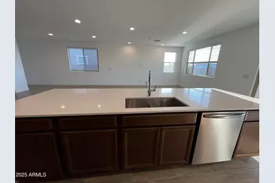 9426 W Sells Drive, Phoenix, AZ 85037 - Photo 10