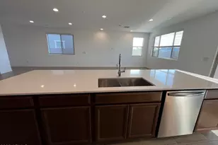 9426 W Sells Dr, Phoenix, AZ 85037 - Photo 10